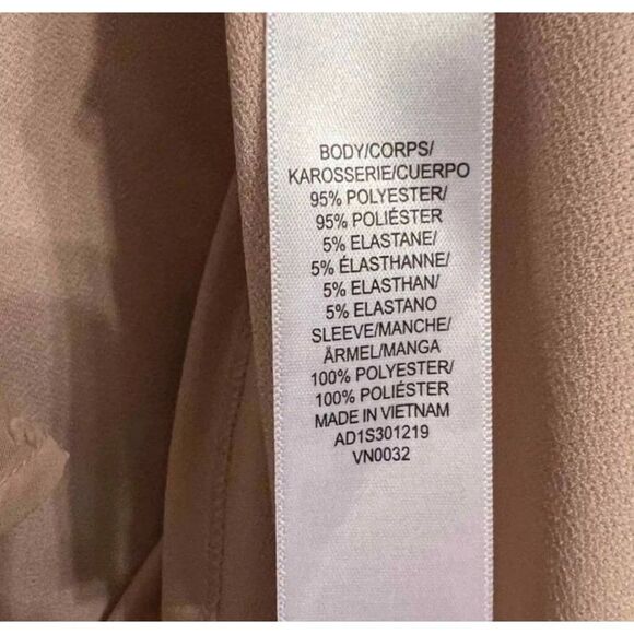 NWT Adrianna Papell Swiss Dot Flutter Sleeve Blouse | Pink | Small - Picture 6 of 6